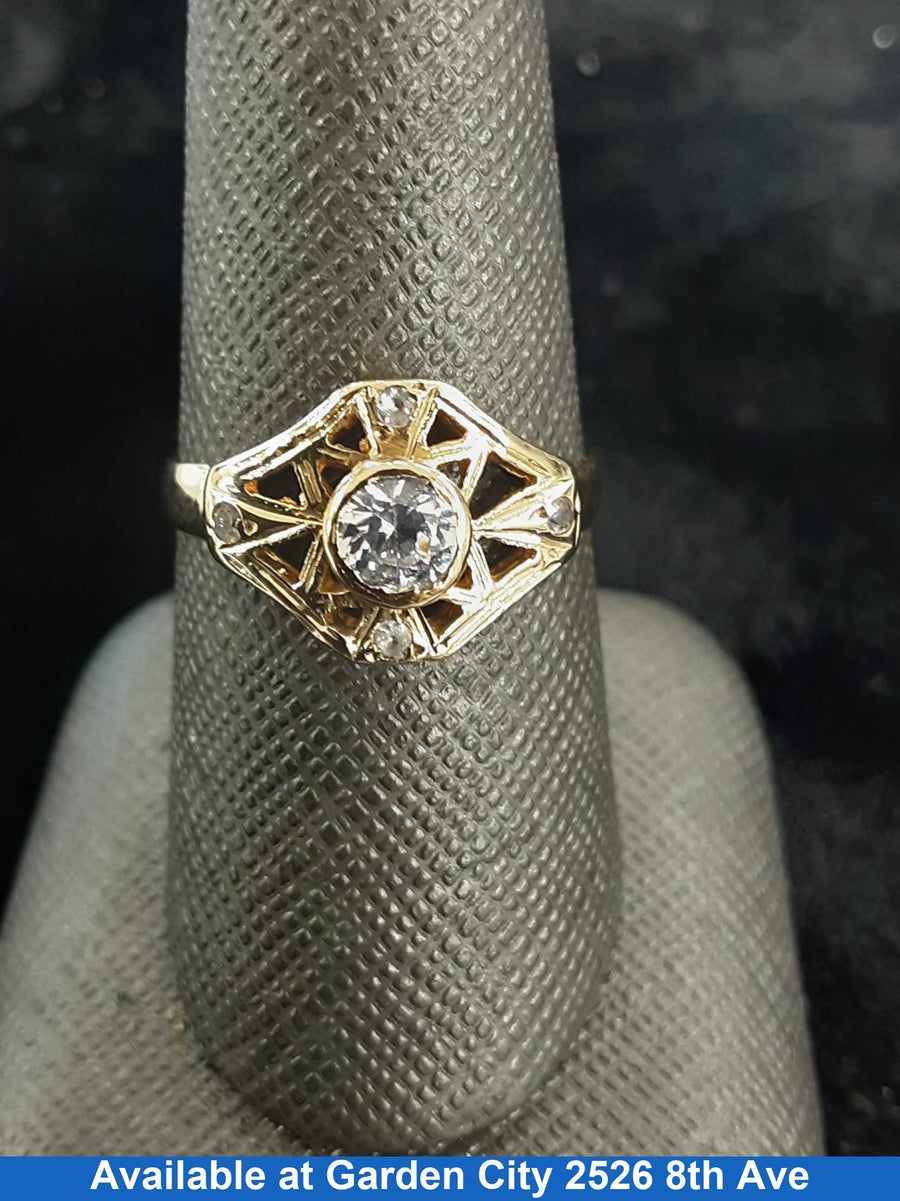 Women's Ring - Yellow Gold 14k (.585) 2.4 grams Size 9