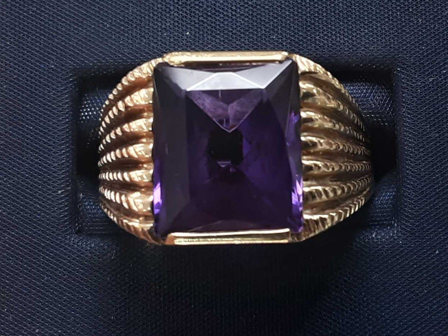 Men's Ring - Yellow Gold 10k (.417) 8.2 grams Size 20