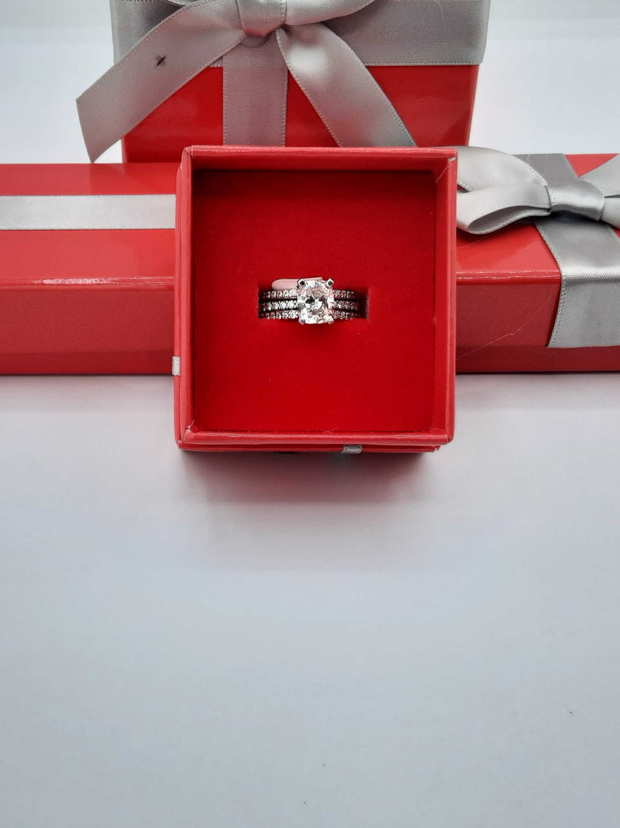 Women's Ring - Anniversary - White Gold 14k (.585) 5.5 grams Size 5