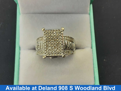 Women's Ring - White Gold 10k (.417) 7.6 grams Size 7.5