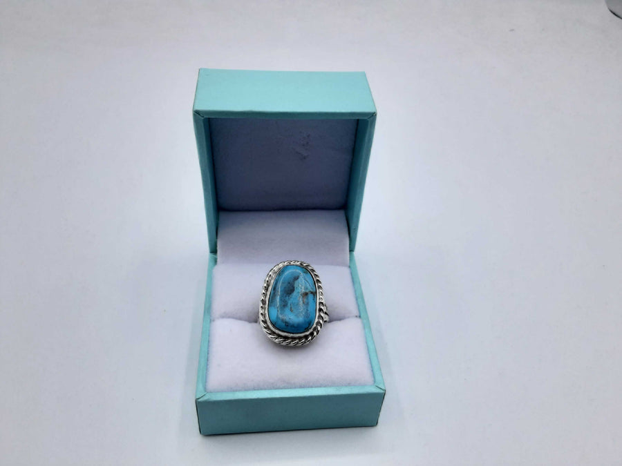 Women's Ring - Silver 7.6 grams Size 7.5