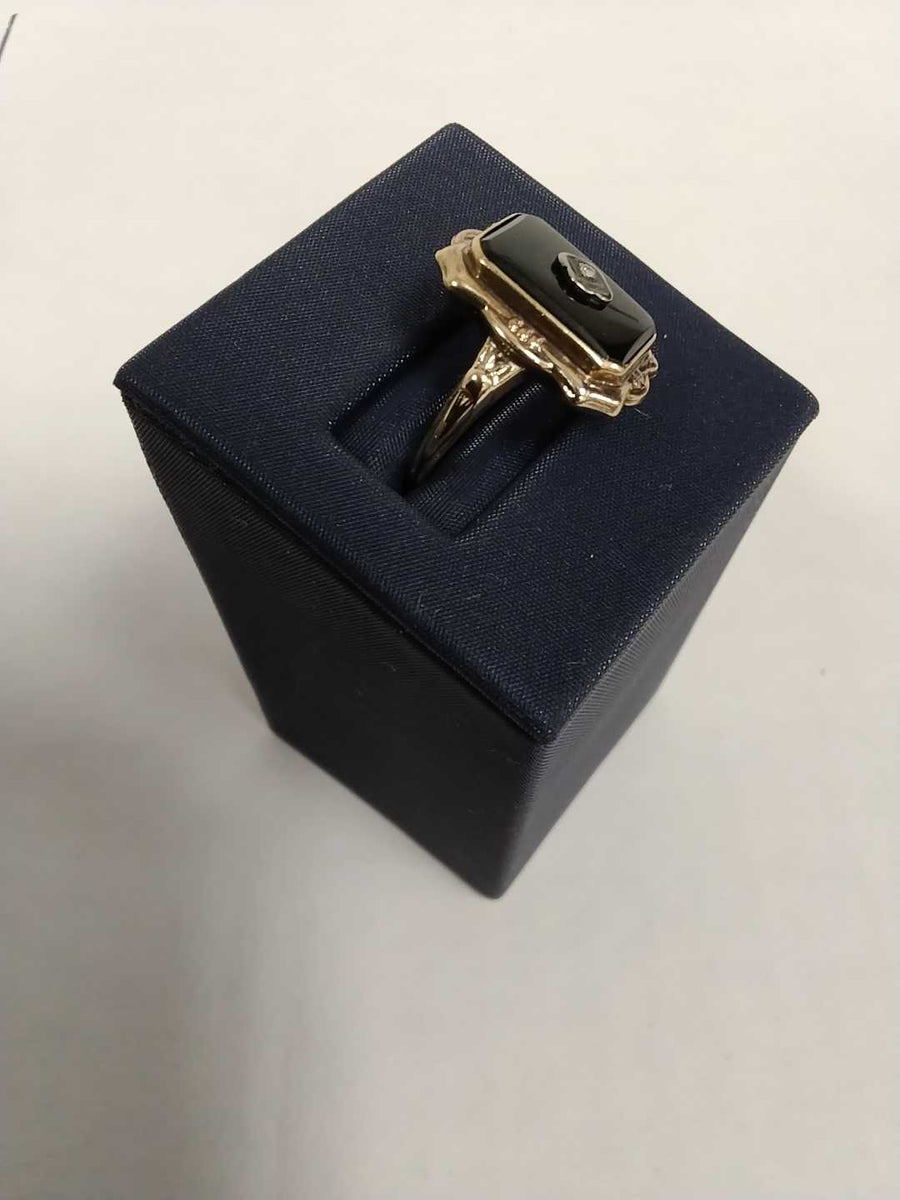 Women's Ring - Yellow Gold 10k (.417) 3.5 grams Size 5