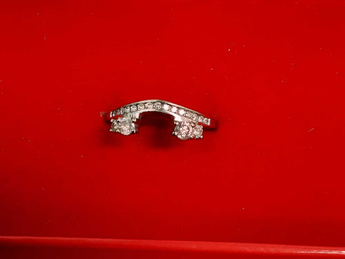 Women's Ring - White Gold 10k (.417) 3.3 grams Size 8.5
