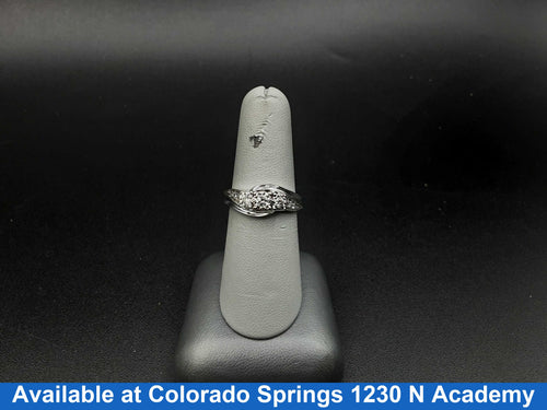 Women's Ring - White Gold 10k (.417) 4 grams Size 7