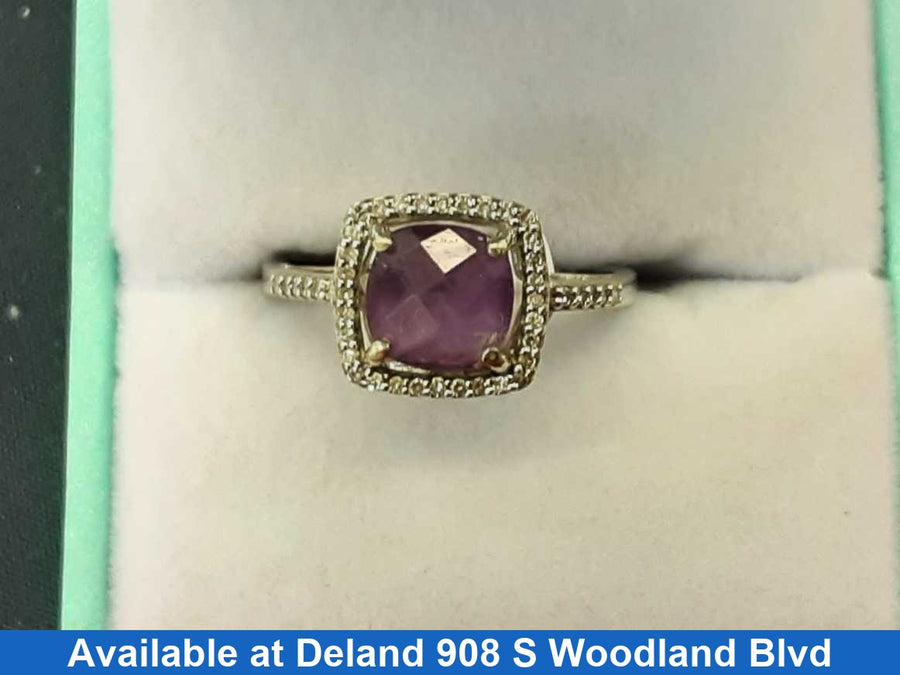 Women's Ring - Yellow Gold 10k (.417) 2.1 grams Size 7.5