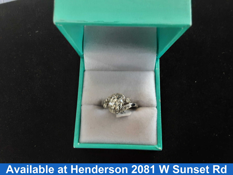 Women's Ring - White Gold 14k (.585) 3.8 grams Size 7