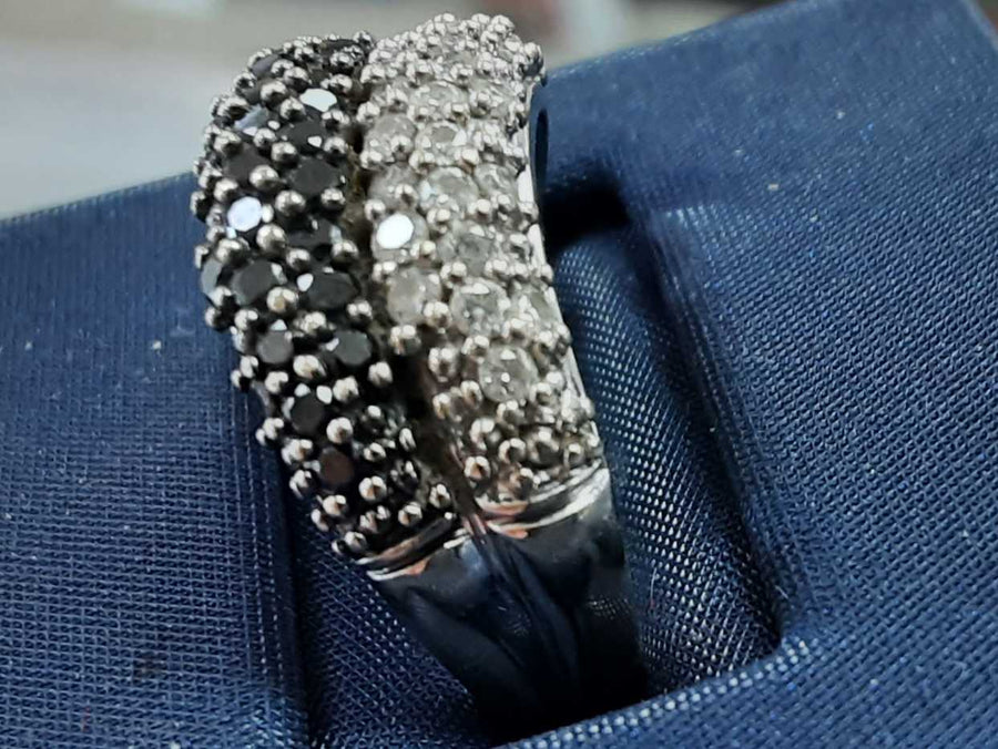 Women's Ring - White Gold 14k (.585) 5.4 grams Size 10.5