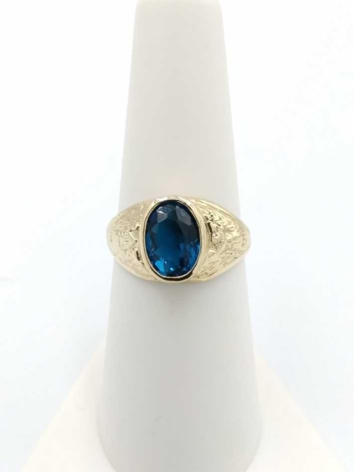Women's Ring - Yellow Gold 10k (.417) 2.4 grams Size 7.5