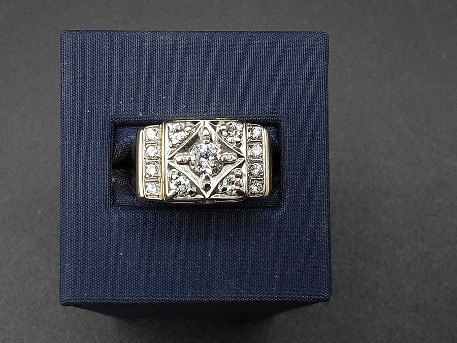 Women's Ring - Yellow Gold 10k (.417) 7.4 grams Size 9.5