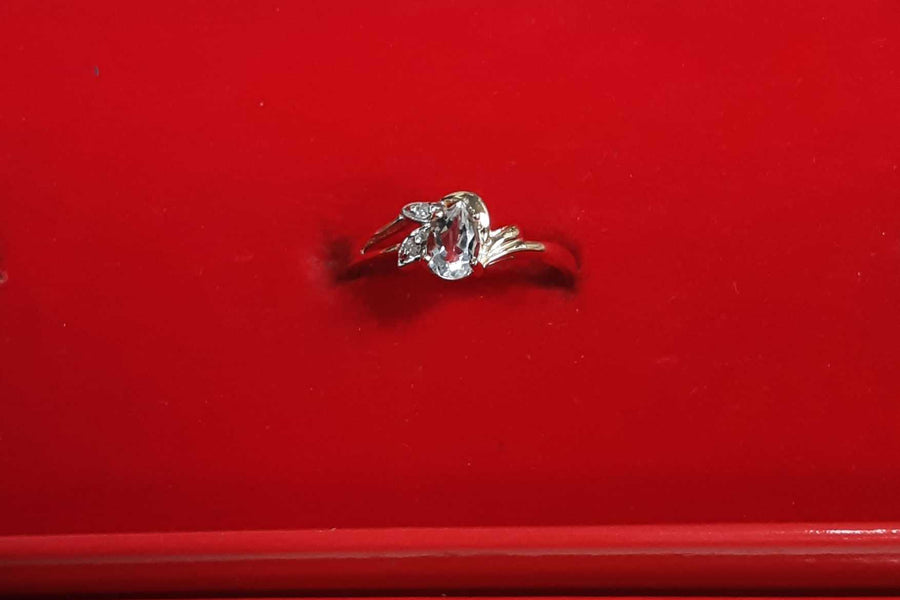 Women's Ring - Yellow Gold 10k (.417) 1.4 grams Size 6
