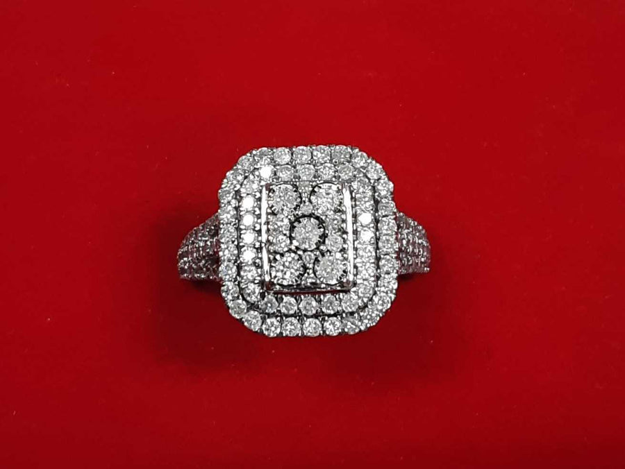 Women's Ring - White Gold 10k (.417) 4.9 grams Size 7