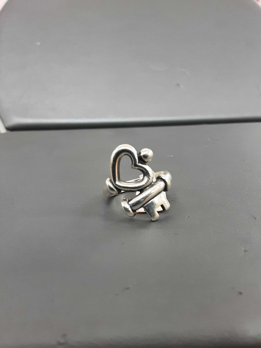 Women's Ring - Silver 7.1 grams Size 20
