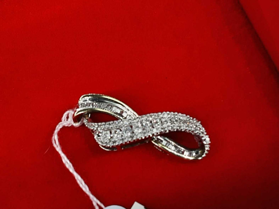 Diamond Pendant - Yellow Gold 10k (.417) 2.2 grams