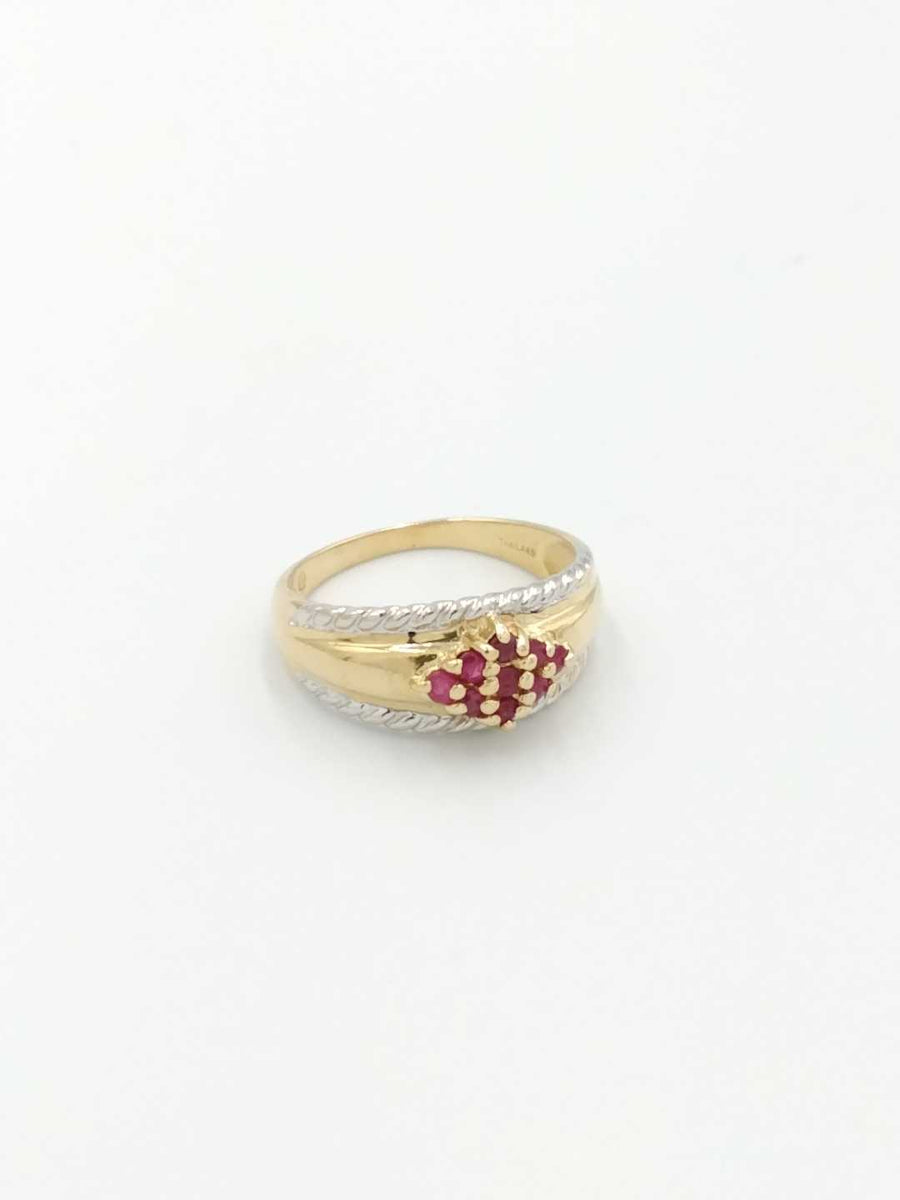 Women's Ring - Yellow Gold 10k (.417) 3.2 grams Size 8
