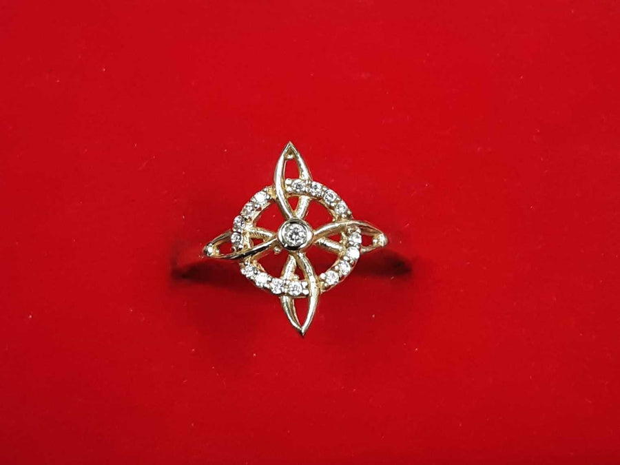 Women's Ring - Yellow Gold 10k (.417) 1.5 grams Size 8
