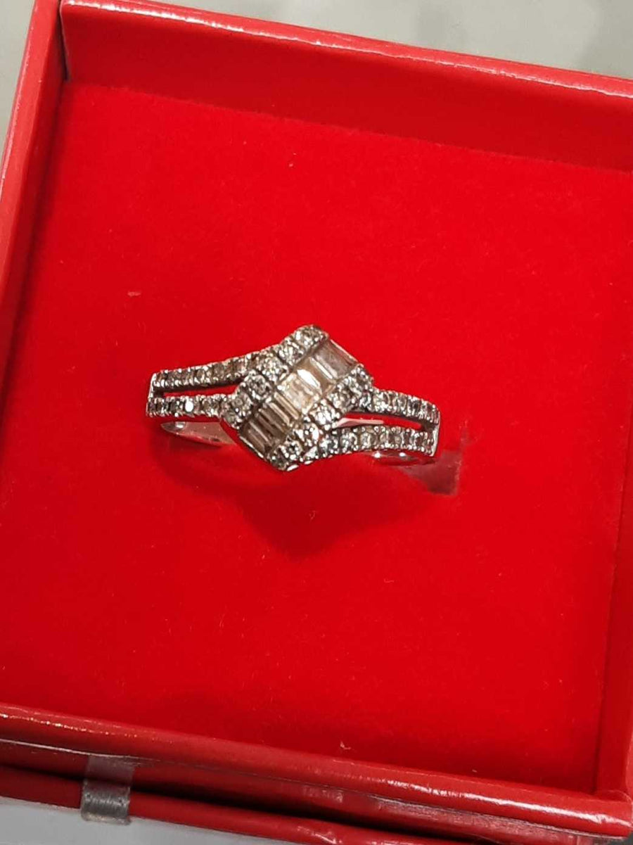 Ring - Engagement Set - White Gold 10k (.417) 3 grams Size 6.5