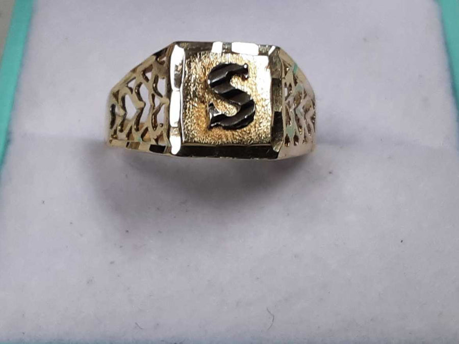 Men's Ring - Yellow Gold 10k (.417) 1.6 grams Size 7
