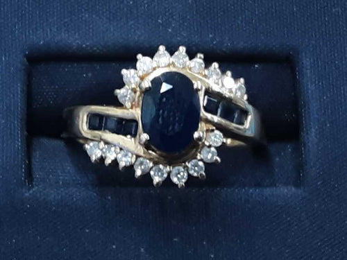 Women's Ring - Yellow Gold 14k (.585) 3.6 grams Size 6.5