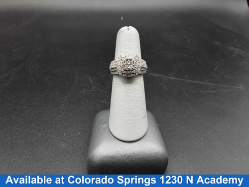 Women's Ring - White Gold 10k (.417) 5.3 grams Size 5.5