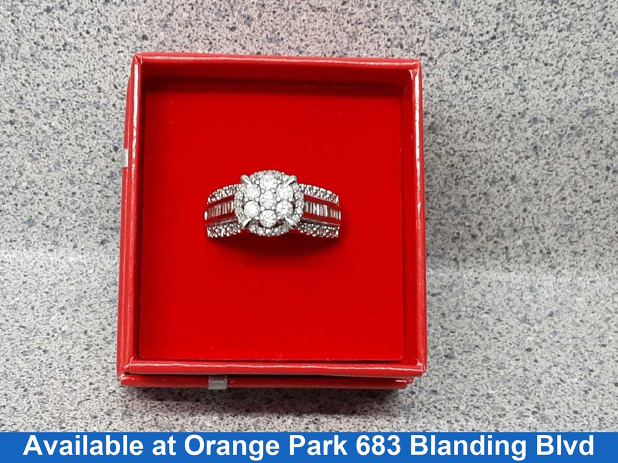 Women's Ring - White Gold 10k (.417) 6 grams Size 7