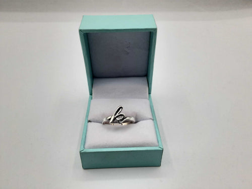 Women's Ring - Silver 3 grams Size 7.5
