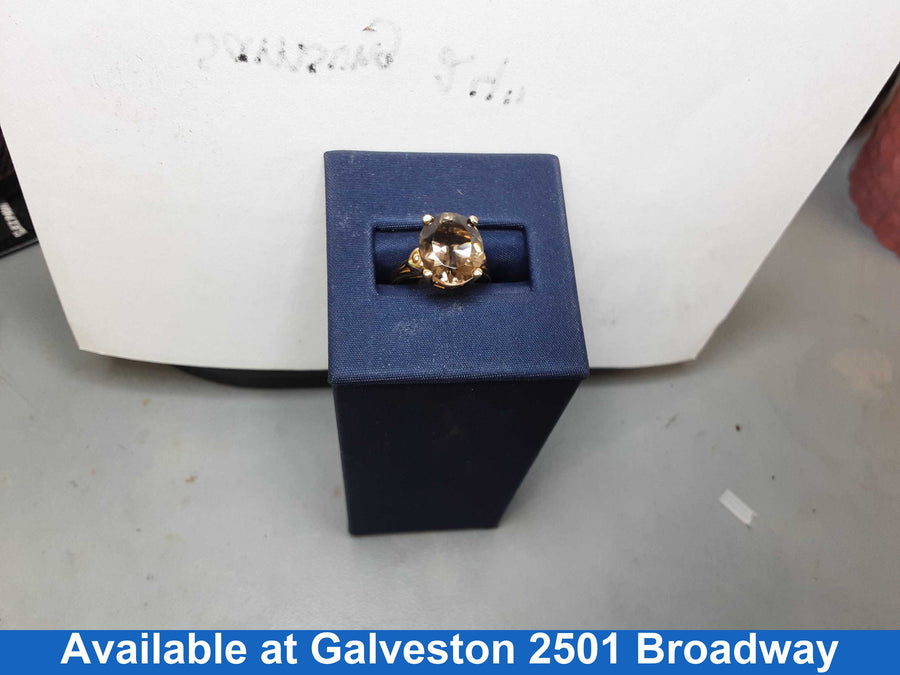 Women's Ring - Yellow Gold 14k (.585) 4.2 grams Size 5
