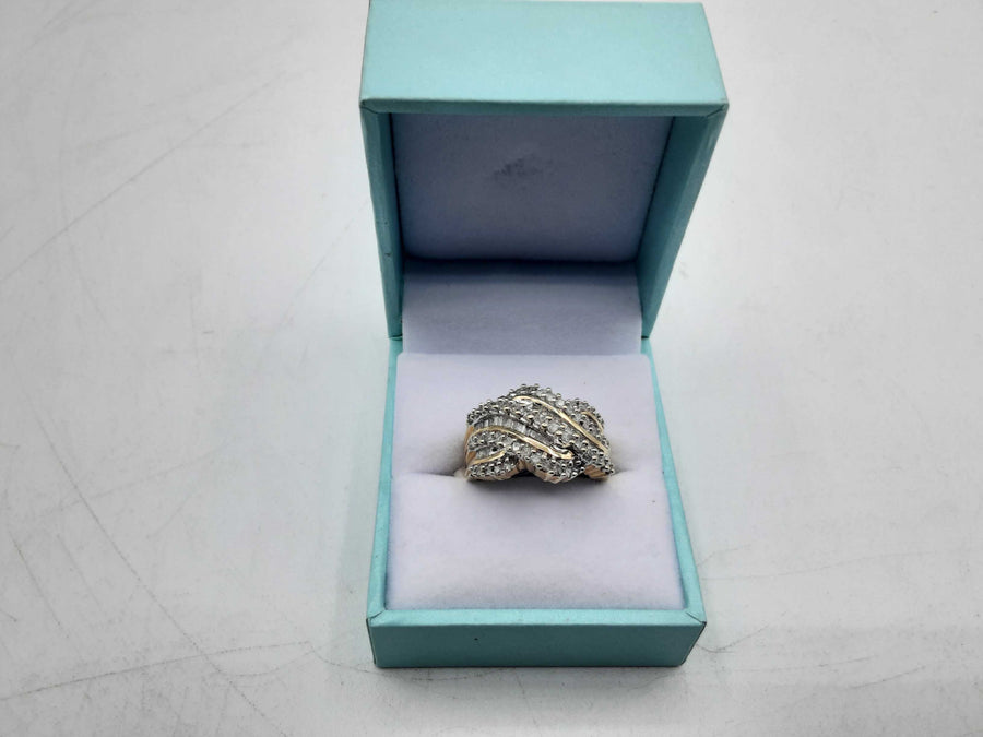 Women's Ring - Yellow Gold 10k (.417) 5.6 grams Size 7