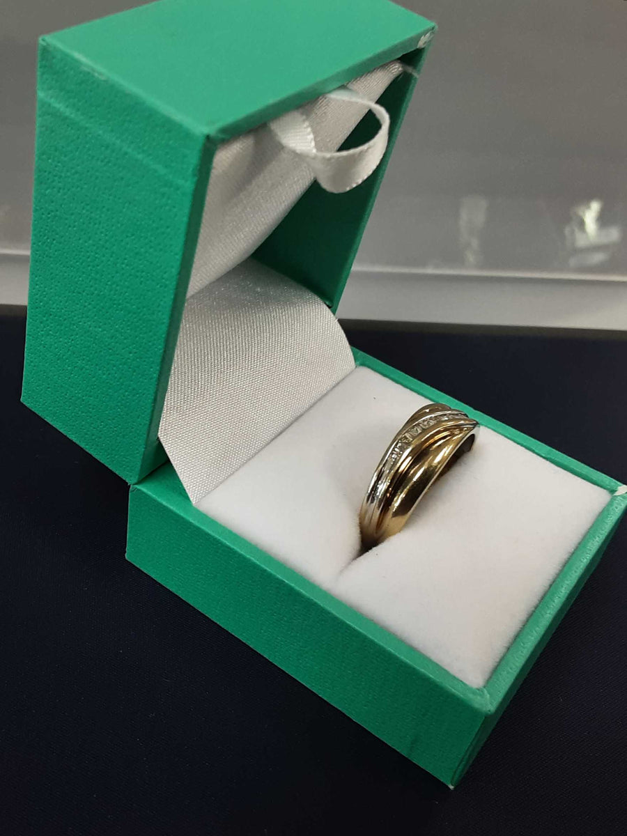 Ring - Wedding Band - Yellow Gold 10k (.417) 2.9 grams Size 6.5