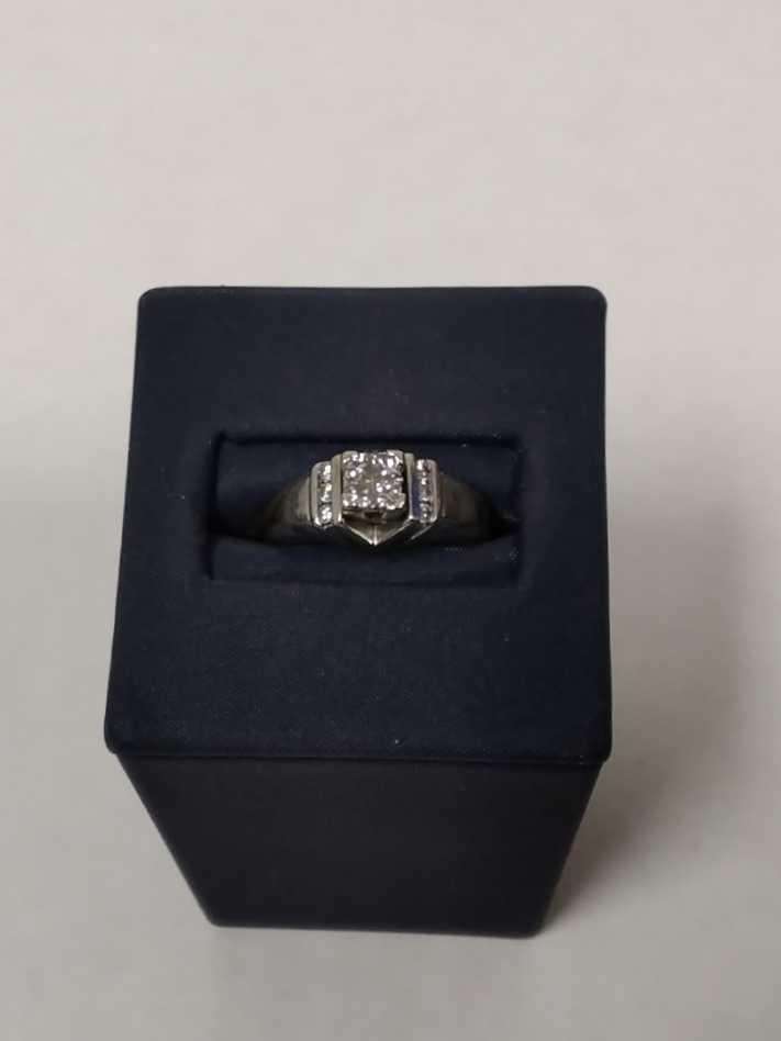Women's Ring - White Gold 14k (.585) 5.1 grams Size 4