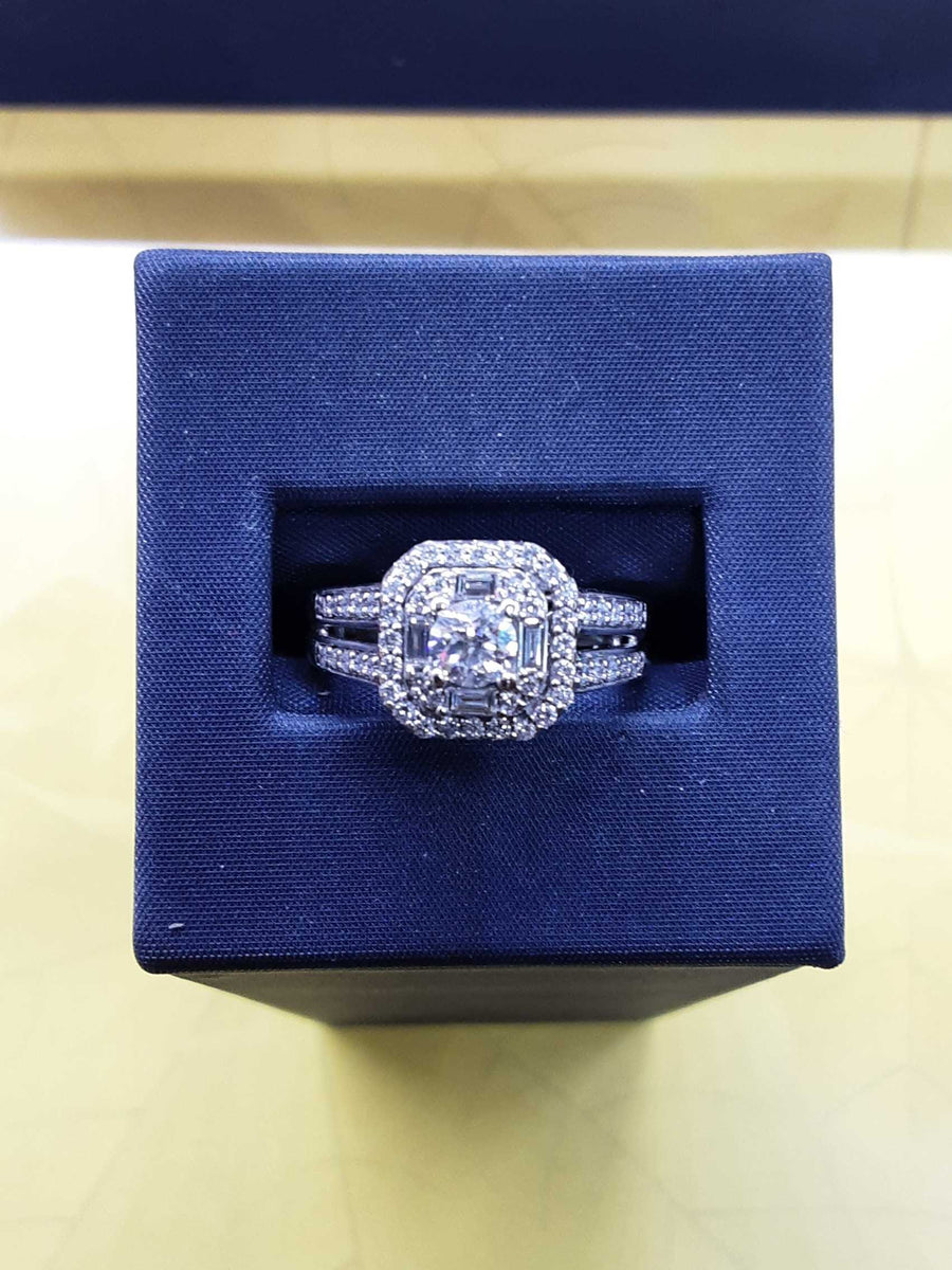 Women's Ring - White Gold 14k (.585) 5.1 grams Size 6