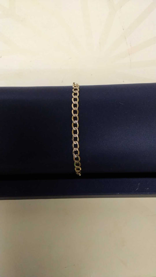 Bracelet - Yellow Gold 10k (.417) 4 grams 8 inch
