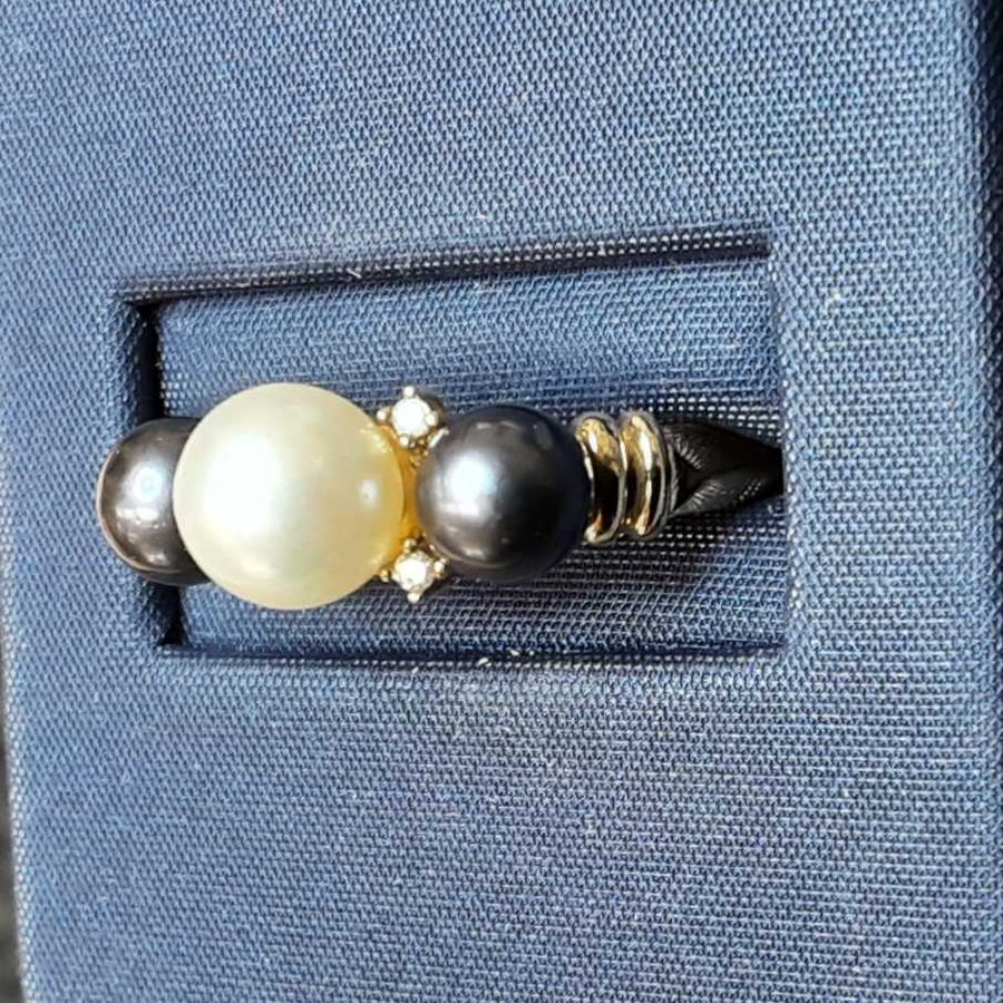Women's Ring - Yellow Gold 14k (.585) 3.7 grams Size 7.5