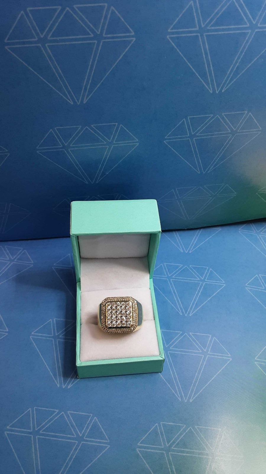 Men's Ring - Yellow Gold 14k (.585) 8.9 grams Size 9.5