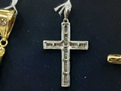 Religious Pendant - White Gold 10k (.417) 1.8 grams