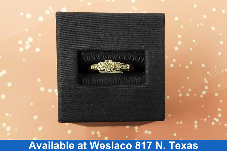 Women's Ring - White Gold 10k (.417) 1.8 grams Size 5