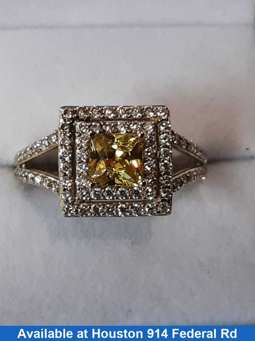 Women's Ring - Yellow Gold 10k (.417) 4.2 grams Size 10
