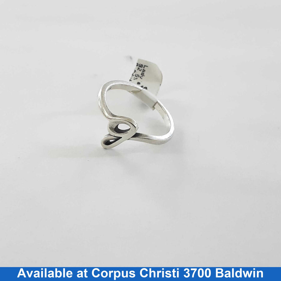 Women's Ring - Silver 2.9 grams Size 9