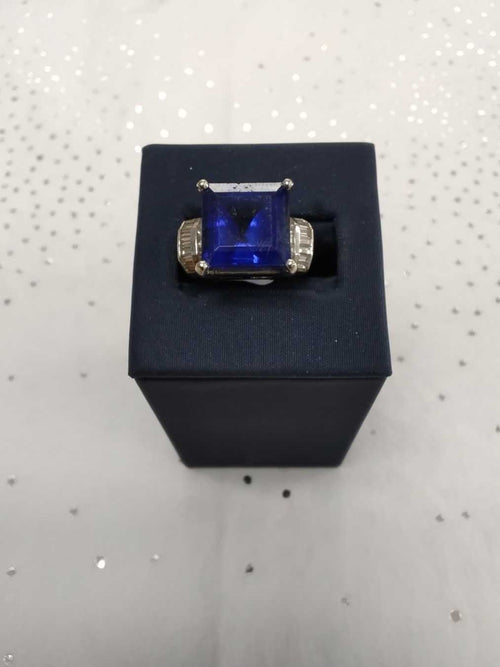 Women's Ring - White Gold 14k (.585) 14.3 grams Size