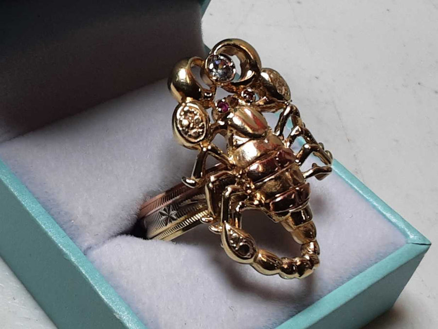 Men's Ring - Tricolor Gold 10k (.417) 7.8 grams Size 9.5