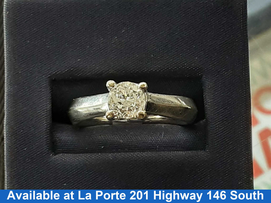 Women's Ring - White Gold 14k (.585) 5.6 grams Size 7