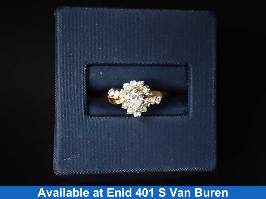 Women's Ring - Yellow Gold 14k (.585) 3 grams Size 6