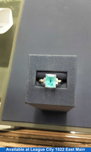 Women's Ring - White Gold 10k (.417) 2.8 grams Size 4.5