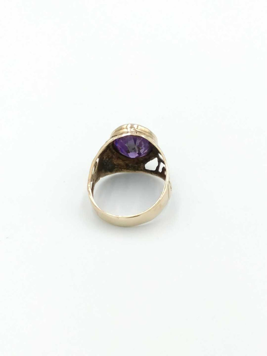 Men's Ring - Yellow Gold 10k (.417) 5.4 grams Size 10