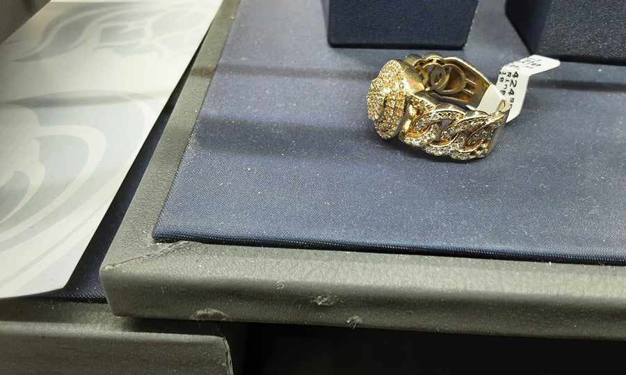 Men's Ring - Yellow Gold 10k (.417) 9.1 grams Size 8.5