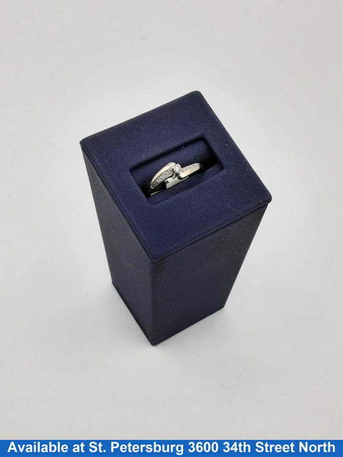 Women's Ring - White Gold 14k (.585) 1.9 grams Size 7
