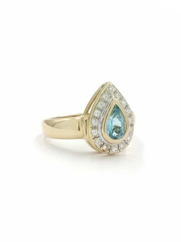 Women's Ring - Yellow Gold 14k (.585) 4.4 grams Size 8
