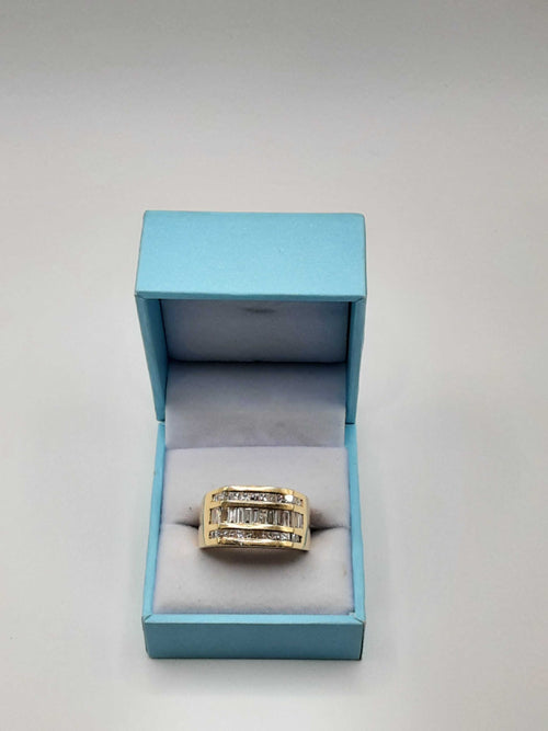Men's Ring - Yellow Gold 14k (.585) 13.5 grams Size 10.5