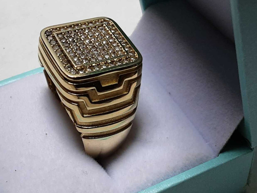 Men's Ring - Yellow Gold 10k (.417) 8.3 grams Size 12