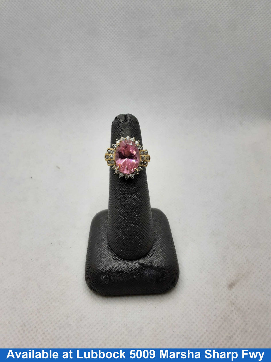 Women's Ring - Yellow Gold 10k (.417) 6 grams Size 6