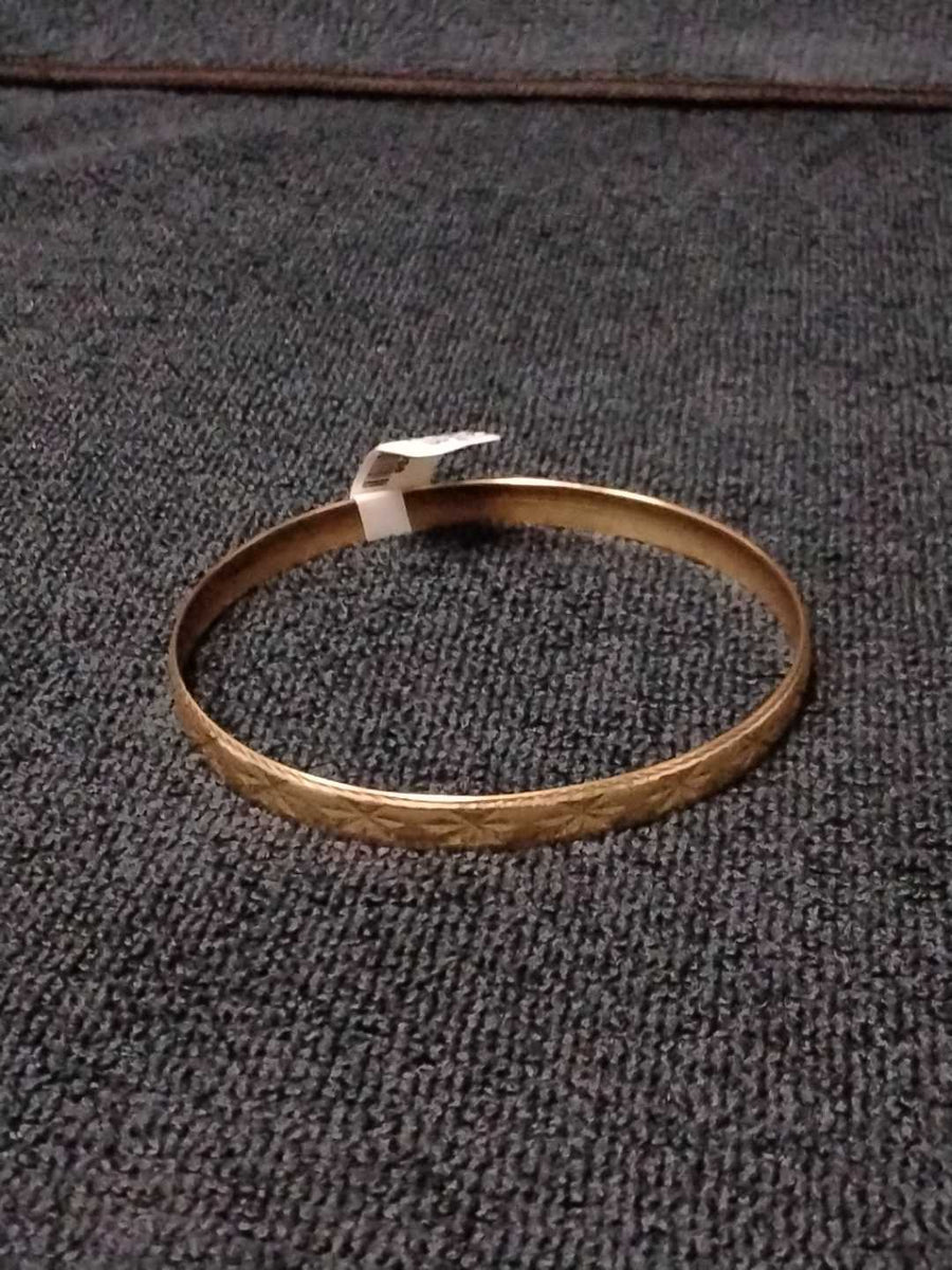 Bangle Bracelet - Yellow Gold 14k (.585) 9 grams 7 inch